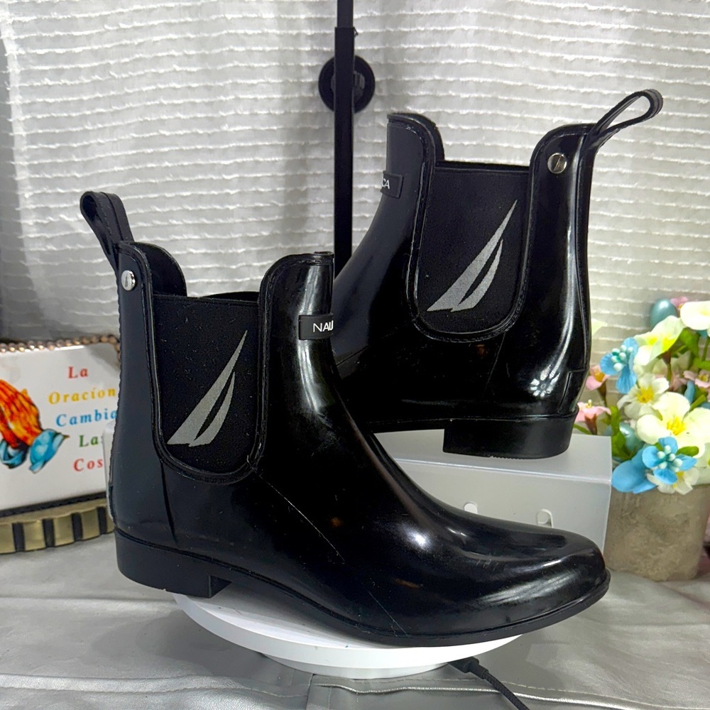 (P5) Nautica Windsail Women's Rain Boots, Size 9, Black, Windsail, Slip-On